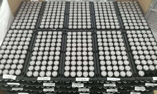 <b>生产新能源汽车动力锂电池组污染的危害有多大？</b>